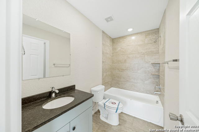 6914 Crestway Dr Property Photo 17