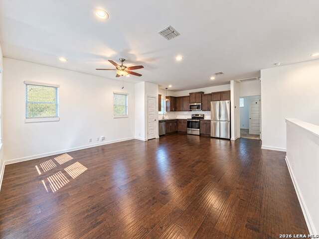 1138 N Olive St Property Photo 4