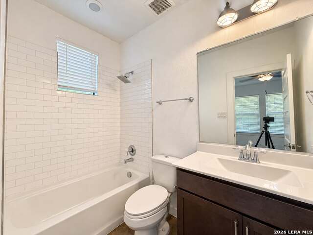 1138 N Olive St Property Photo 7