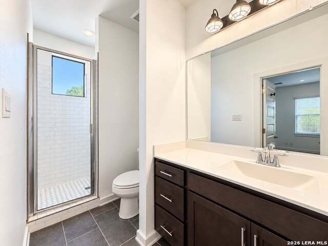 1138 N Olive St Property Photo 8
