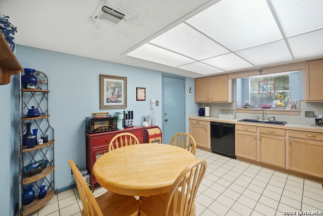 2747 Knoll Tree St Property Photo 9
