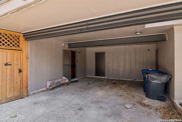 222 W Craig Pl Property Photo 22