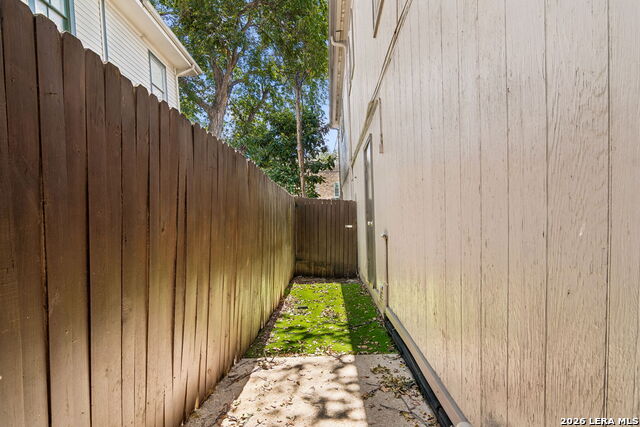 222 W Craig Pl Property Photo 23
