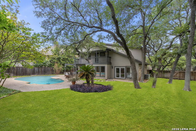 415 Woodway Forest Dr Property Photo 3