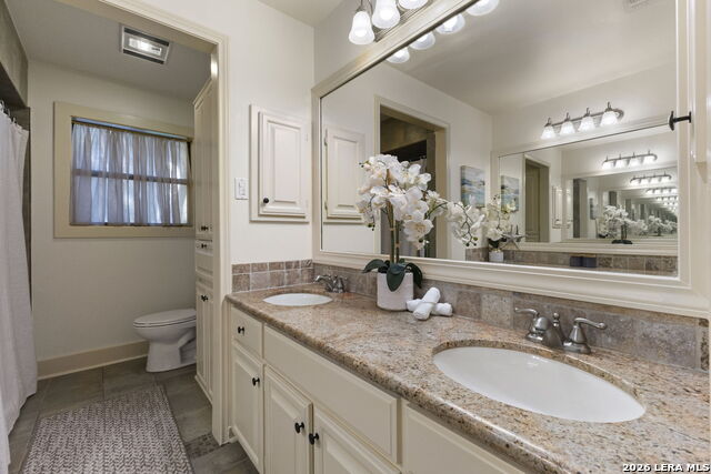 415 Woodway Forest Dr Property Photo 28