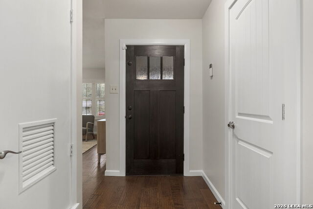 2126 E Lawndale Property Photo 12