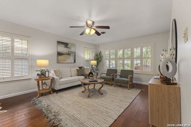 2126 E Lawndale Property Photo 15