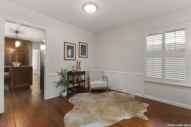 2126 E Lawndale Property Photo 17