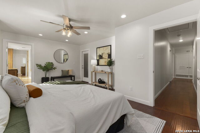 2126 E Lawndale Property Photo 28