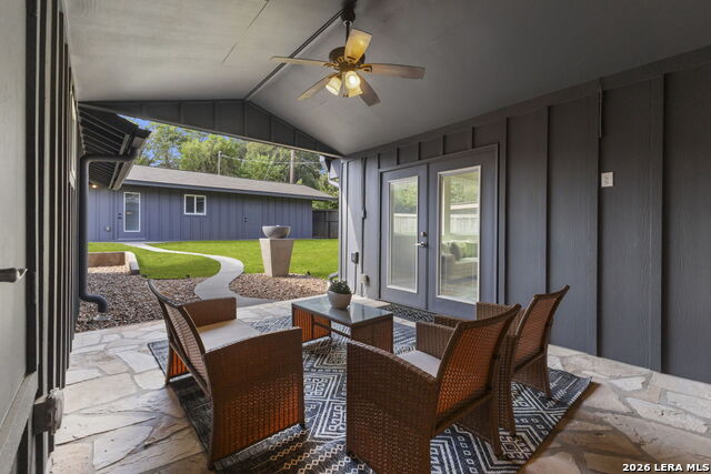 2126 E Lawndale Property Photo 40