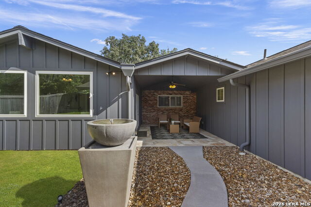 2126 E Lawndale Property Photo 41