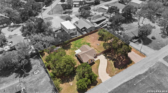 2046 Blueridge Dr Property Photo 3