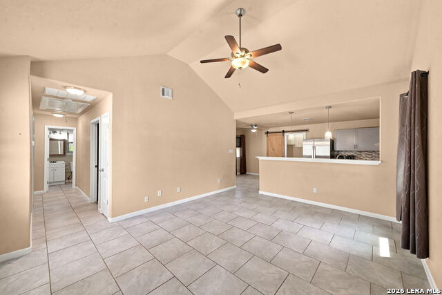 2046 Blueridge Dr Property Photo 5
