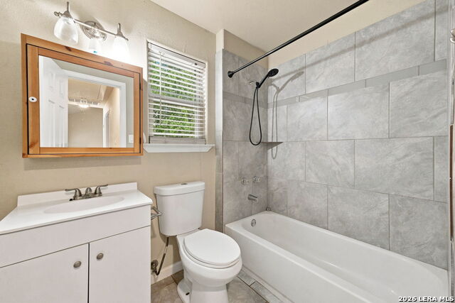 2046 Blueridge Dr Property Photo 16