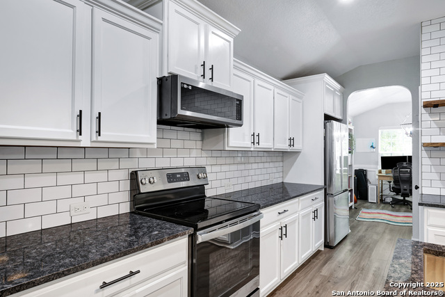 11711 Caraway Hill Property Photo 10