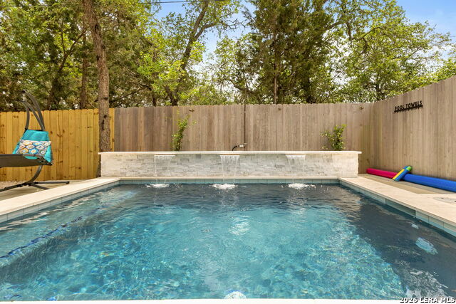 143 Mountainview Dr Property Photo 4