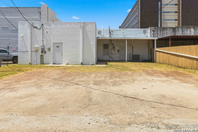 116 S 12th Ave Property Photo 64