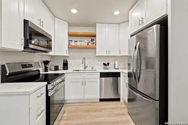 405 Goss St Property Photo 9