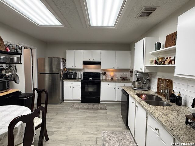 6855 Columbia Ridge Dr Property Photo 7