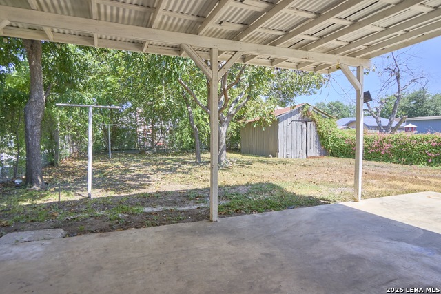439 E Mitchell St Property Photo 20