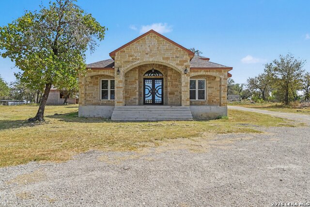 420 Highlands Loop Property Photo 1