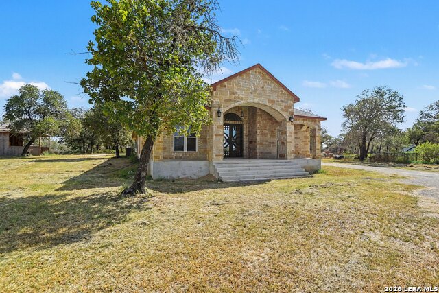 420 Highlands Loop Property Photo 2