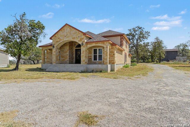 420 Highlands Loop Property Photo 3