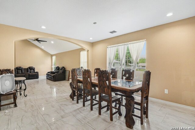420 Highlands Loop Property Photo 10