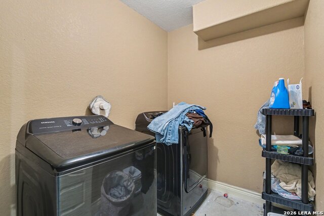 420 Highlands Loop Property Photo 29