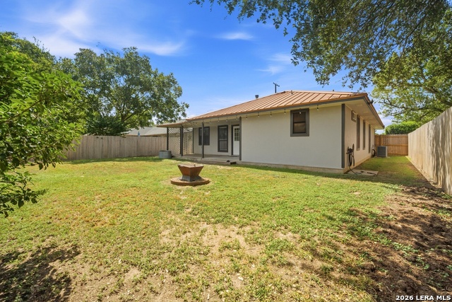 963 Seminole Dr Property Photo 27