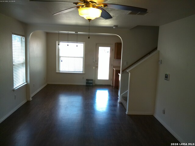 8907 Ne Scarlet Creek Property Photo 3