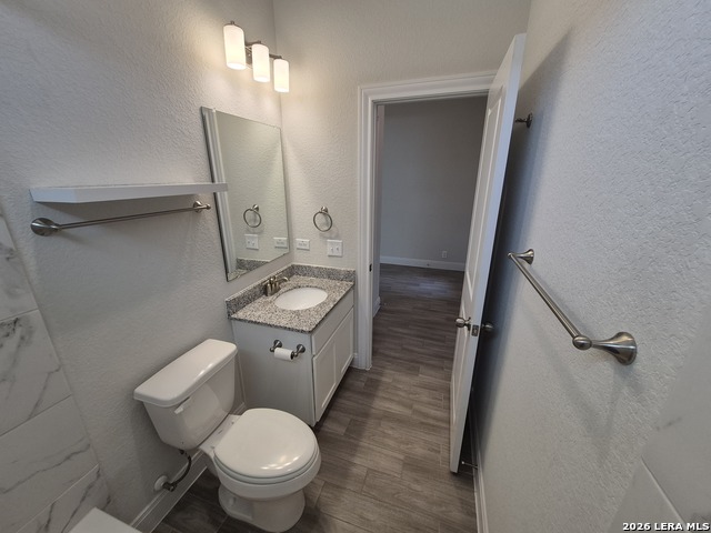 11612 Hollering Pass Property Photo 12