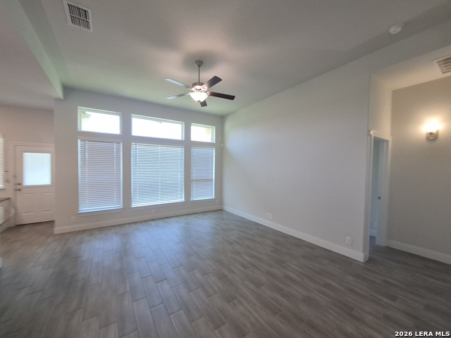 11612 Hollering Pass Property Photo 31