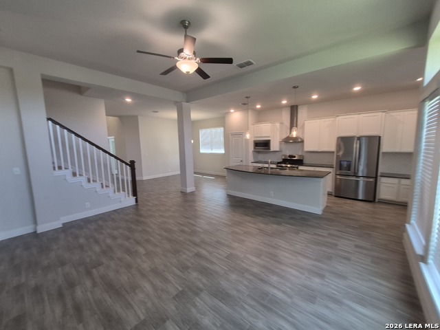 11612 Hollering Pass Property Photo 32