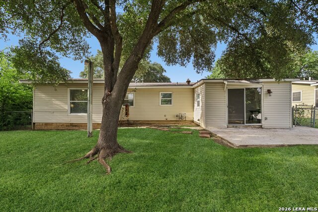 623 Weizmann St Property Photo 35