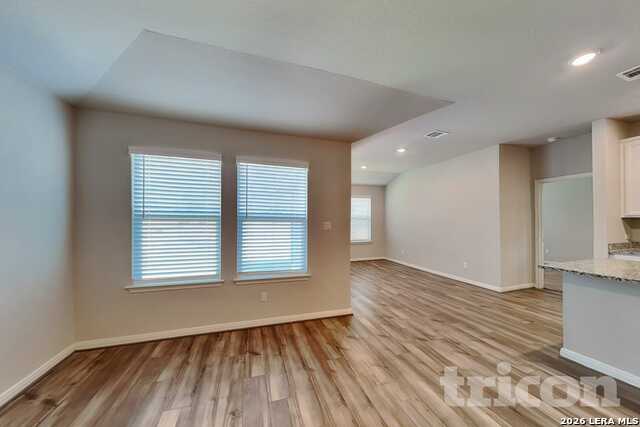 13503 Emerson Property Photo 2