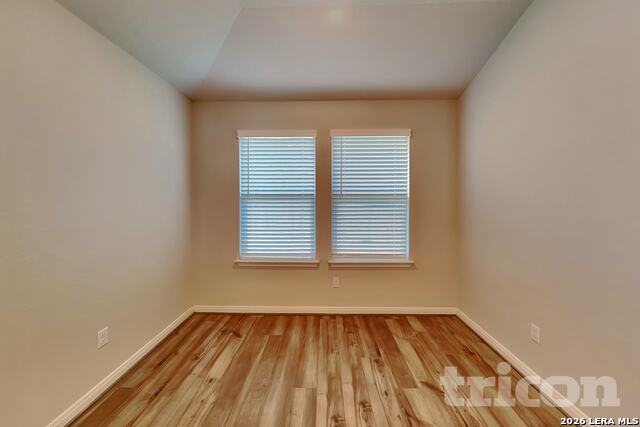 13503 Emerson Property Photo 3