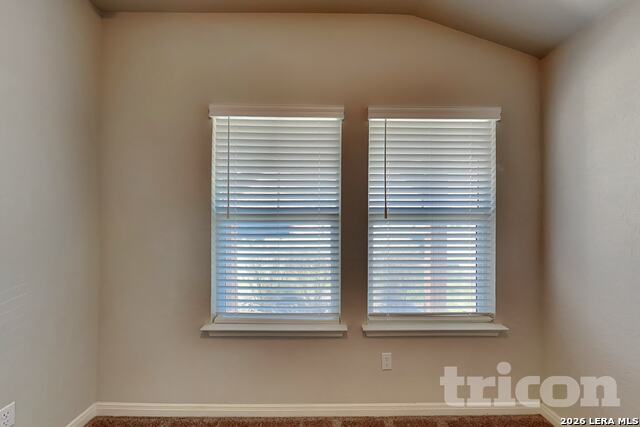13503 Emerson Property Photo 9