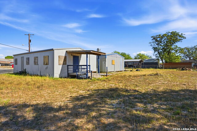 673 School Property Photo 2