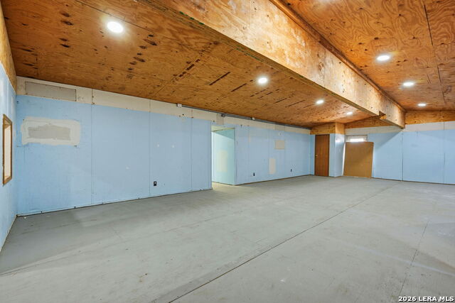 673 School Property Photo 5