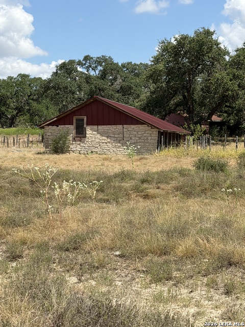 595 E Amman Rd Property Photo 2