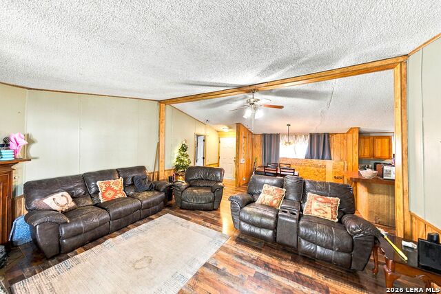 103 Bob White Dr Property Photo 9