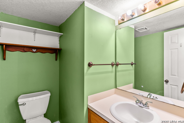 108 Leona St Property Photo 12