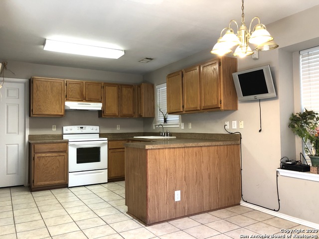731 Leopard Holw Property Photo 9