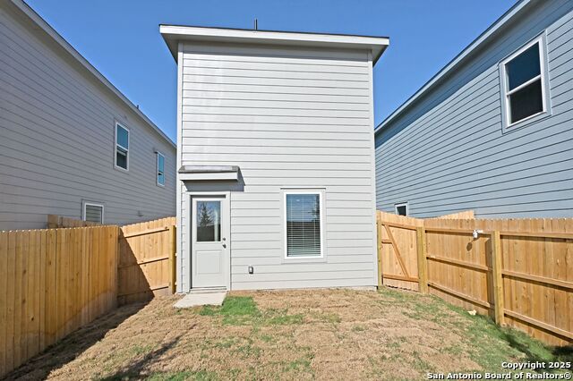 11806 Bluebell Rdg Property Photo 10