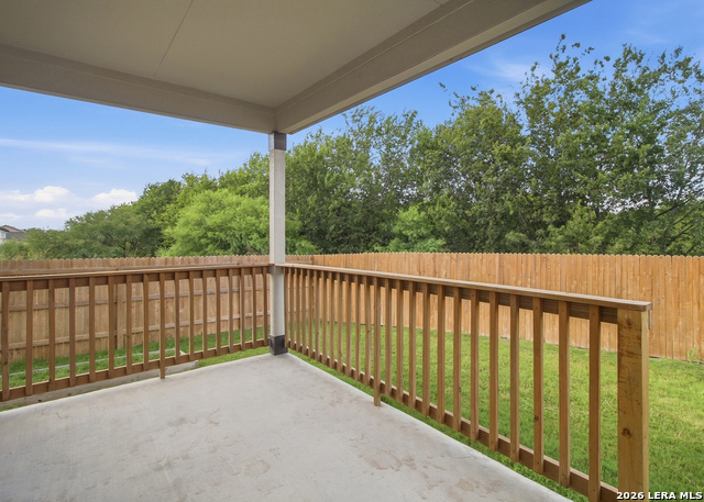 304 Saddle Dawn Property Photo 3