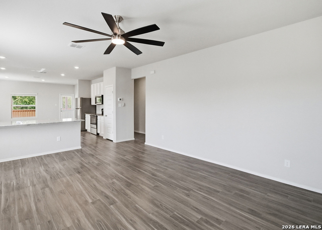 304 Saddle Dawn Property Photo 5