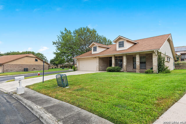 3801 HUNTERS GLN Property Photo 1