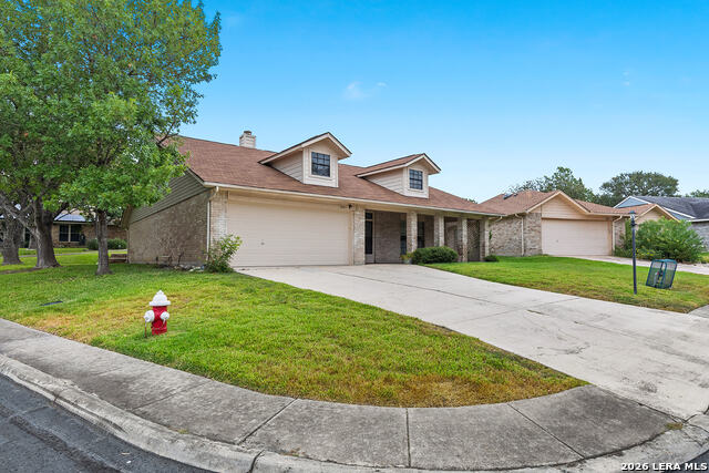 3801 Hunters Gln Property Photo 5