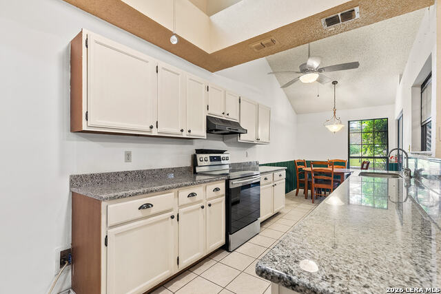 3801 Hunters Gln Property Photo 15